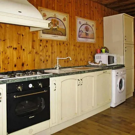 Podere Caldaruccio La Pineta Chalet 別荘 *